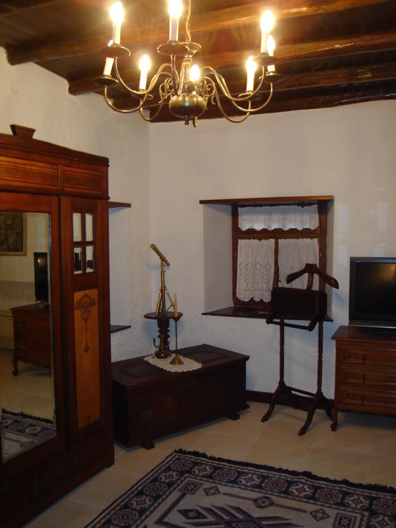 Katsaneiko Mansion Villa Afytos Room photo